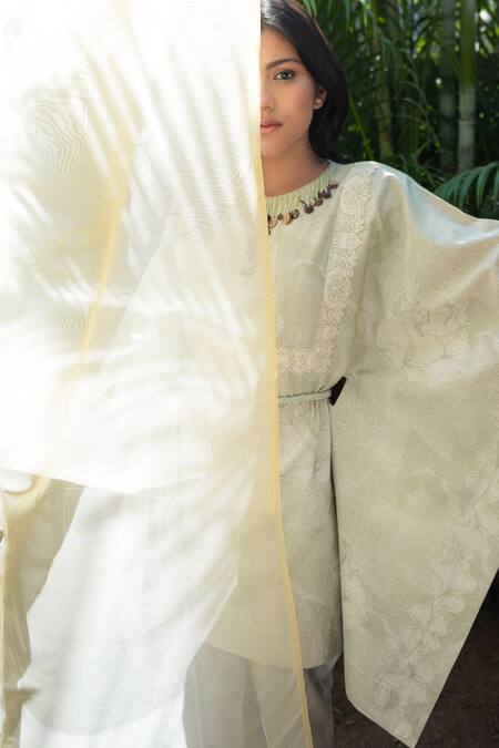 Inej_Green Printed Asymmetric Kurta With Pants_Online_at_Aza_Fashions