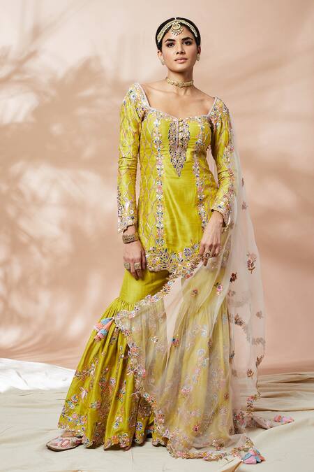 Tamanna Punjabi Kapoor_Green Silk, Organza Lining Crepe Gota, Mirror, Embroidered Kurta Gharara Set _Online_at_Aza_Fashions