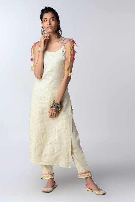 Rishi and Vibhuti_White Organza, Organic Cotton Scoop Neck Kurta Set _Online_at_Aza_Fashions