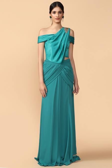 Tarun Tahiliani_Green Georgette One Shoulder Pre-draped Saree With Blouse _Online_at_Aza_Fashions
