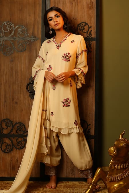 Samatvam By Anjali Bhaskar Beige Viscose Georgette V Neck Embroidered Kurta Set 