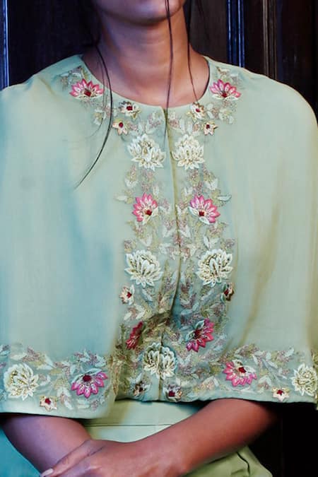 Shop Samatvam By Anjali Bhaskar Green Viscose Georgette Round Embroidered Cape And Palazzo Set at Aza Fashions Shop_Samatvam By Anjali Bhaskar_Green Viscose Georgette Round Embroidered Cape And Palazzo Set _at_Aza_Fashions