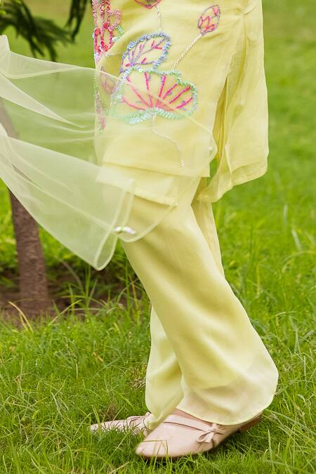 Panchhi By Kanupriya Tibrewala_Green Organza, Georgette, Net Embroidery Tunic Set_Online_at_Aza_Fashions