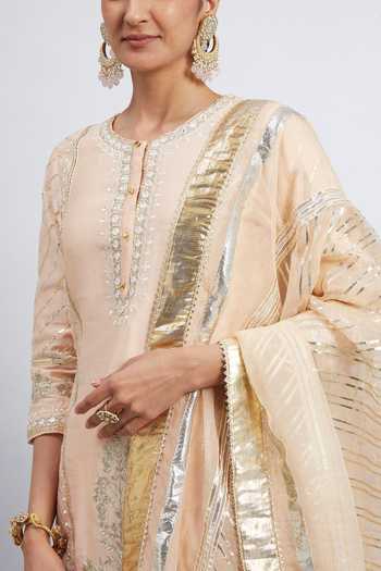Sheetal Batra_Peach Kurta And Gharara Chanderi Banarasi Dupatta Eliza Set_at_Aza_Fashions