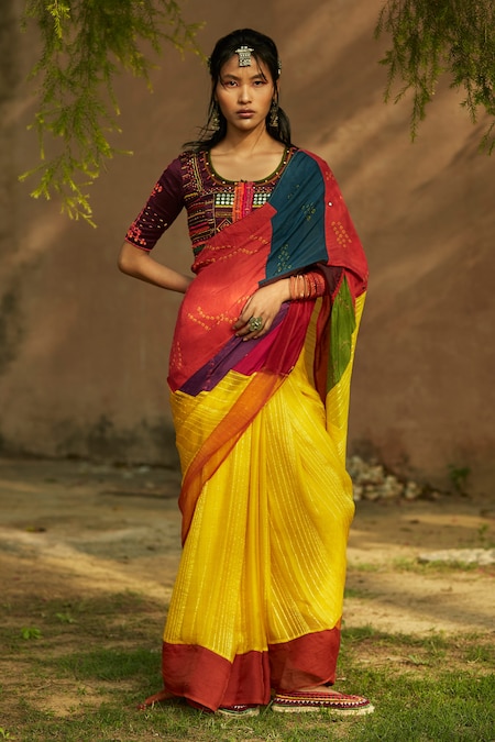 Buy Peach Zari Woven Chiniya Silk Saree Online | Samyakk