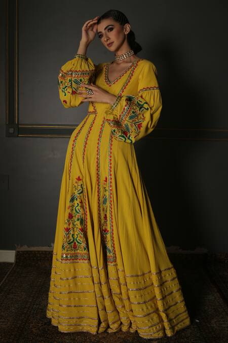 Buy_Aditi Gupta_Yellow Anarkali Georgette Dupatta Textured Pure Silk Backless With Crushed _Online_at_Aza_Fashions