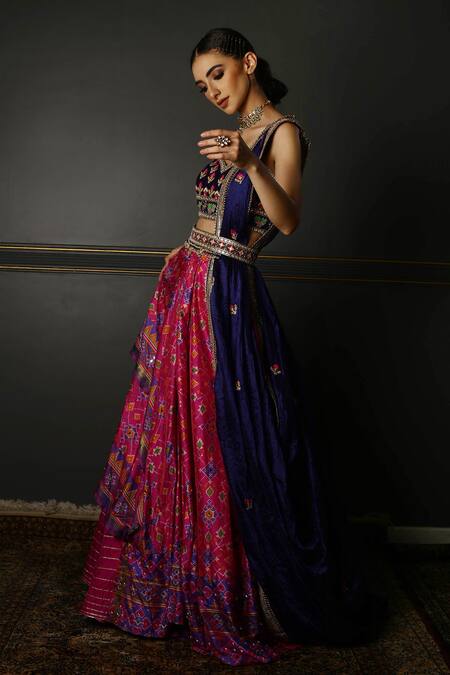 Aditi Gupta_Pink Lehenga And Blouse  Dupatta Textured Gota, Patola Print Set _Online_at_Aza_Fashions