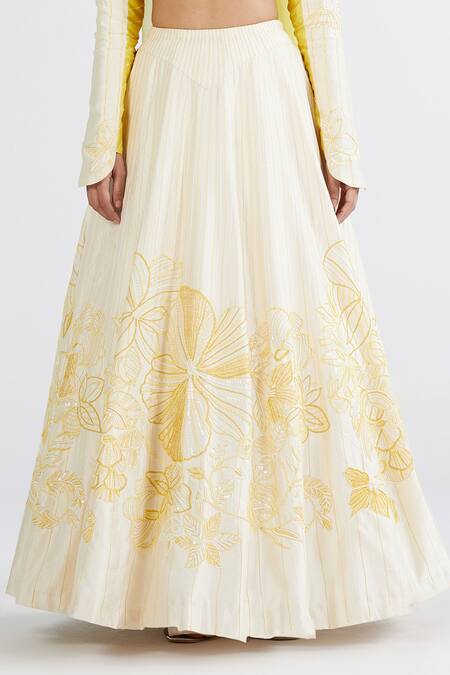 Megha Bansal White Chanderi Tulle, China Silk Floral, Beads Jiya Hand Embroidered Lehenga Set at Aza Fashions Megha Bansal_White Chanderi Tulle, China Silk Floral, Beads Jiya Hand Embroidered Lehenga Set _at_Aza_Fashions