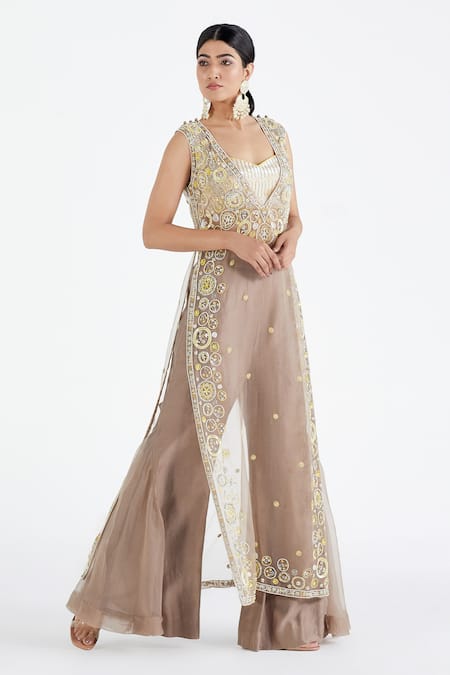 Megha Bansal Sairaa Noor Vrit Embroidered Kurta Set 