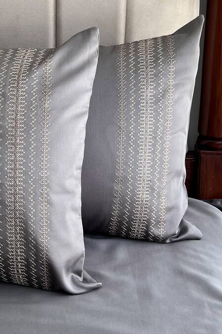 Buy Sadyaska Grey 100% Cotton Pristine Bedsheet Set Online at Aza Fashions Buy_Sadyaska_Grey 100% Cotton Pristine Bedsheet Set_Online_at_Aza_Fashions