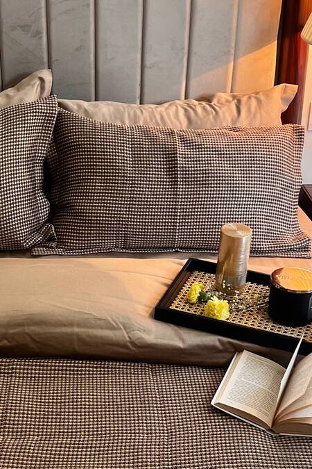 Sadyaska_Beige 300tc Cotton And Fabric Honeycomb Pattern Duvet Cover_Online_at_Aza_Fashions