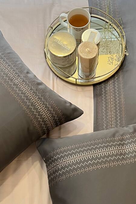 Buy_Sadyaska_Grey 100% Cotton Pristine Pattern Duvet Cover_Online_at_Aza_Fashions