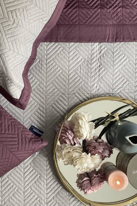 Sadyaska_Grey Fabric 100% 300 Tc Cotton And Filling 100% Quilted Reversible Bedspread Set_Online_at_Aza_Fashions