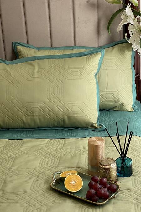 Sadyaska_Blue Fabric Cvc And Filling 100% Polyester Quilted Reversible Bedspread Set_Online_at_Aza_Fashions
