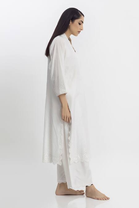 Simrita Arora_White Silk, Chanderi V Neck Embellished Kurta And Pant Set_Online_at_Aza_Fashions