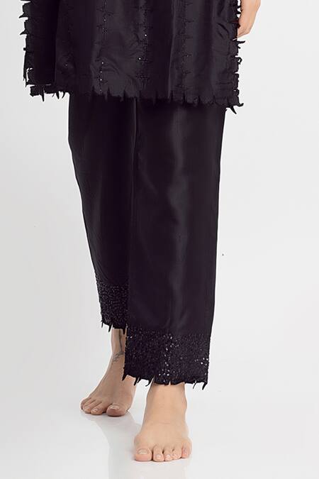 Simrita Arora Black Silk, Chanderi Square Neck Puff Sleeves Kurta And Pant Set at Aza Fashions Simrita Arora_Black Silk, Chanderi Square Neck Puff Sleeves Kurta And Pant Set_at_Aza_Fashions