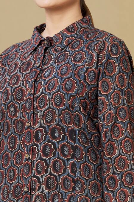 Sagaa By Vanita_Maroon Ajrakh Embroidery Shirt Collar Kurta And Pant Set _at_Aza_Fashions