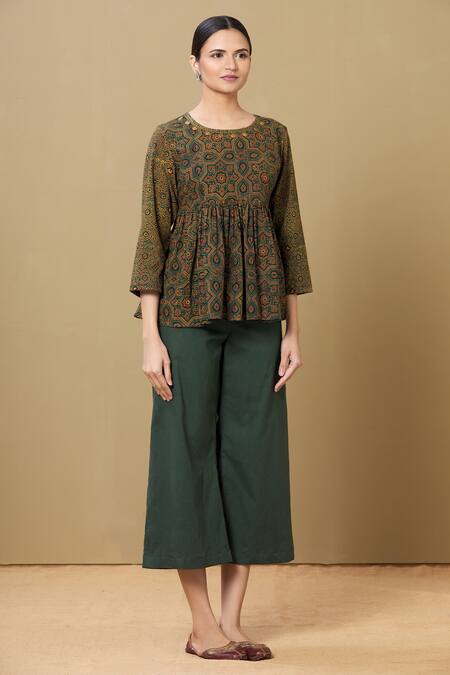 Sagaa By Vanita_Green Ajrakh Round Top And Pant Set_Online_at_Aza_Fashions