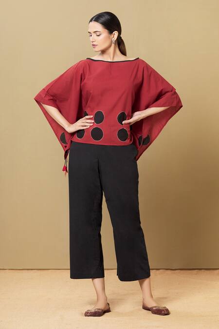 Buy_Sagaa By Vanita_Red Organic Cotton Boat Tie Dye Top_Online_at_Aza_Fashions