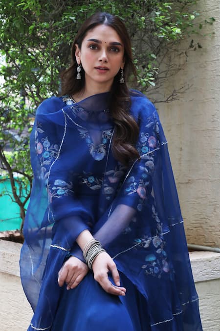 Samatvam By Anjali Bhaskar Blue Organza, Satin Georgette Keyhole Embroidered Kurta Lehenga Set Online at Aza Fashions Samatvam By Anjali Bhaskar_Blue Organza, Satin Georgette Keyhole Embroidered Kurta Lehenga Set _Online_at_Aza_Fashions