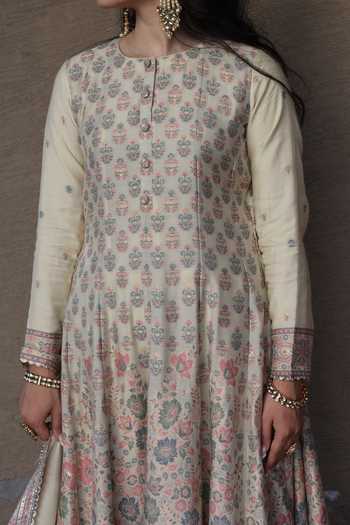 Safaa_Yellow Vegan Silk Floral Motifs Round Aiza Anarkali Set_Online_at_Aza_Fashions