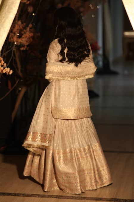 Safaa Alishq Woven Kurta Gharara Set 