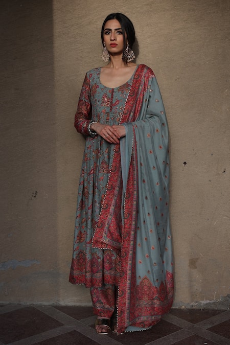 Buy_Safaa_Green Vegan Silk Paisley Motifs Scoop Neck Murhriq Lawn Woven Anarkali Set _Online_at_Aza_Fashions