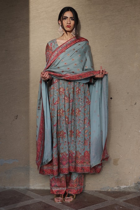 Safaa_Green Vegan Silk Paisley Motifs Scoop Neck Murhriq Lawn Woven Anarkali Set _at_Aza_Fashions