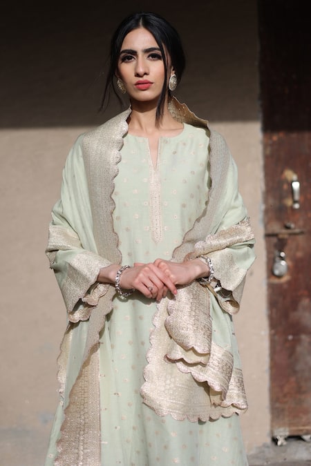 Shop_Safaa_Green Vegan Silk Floral Motifs Round Notched Nameh Scalloped Woven Kurta Set _Online_at_Aza_Fashions