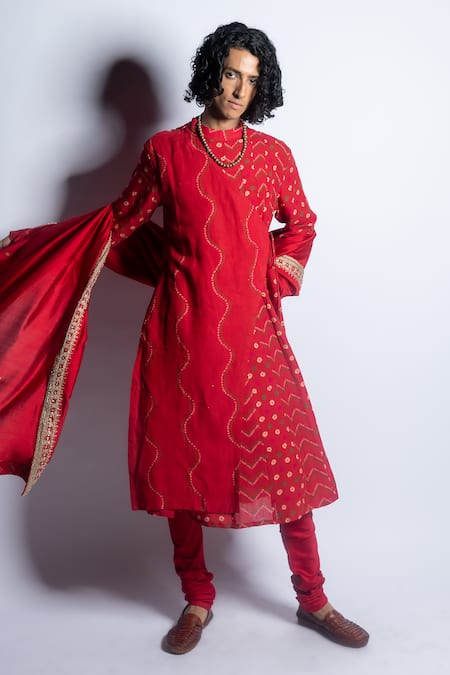 Shop Punit Balana Red Linen Embroidery Bandhani Print Angarkha Kurta Set With Dushala Online at Aza Fashions Shop_Punit Balana_Red Linen Embroidery Bandhani Print Angarkha Kurta Set With Dushala _Online_at_Aza_Fashions