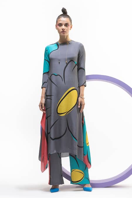 Buy_Nautanky_Grey Crepe Round Neck Square Cut Kurta And Pant Set _Online_at_Aza_Fashions