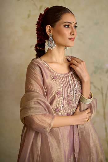 Shop Samyukta Singhania Pink Tissue Round Neck Embroidered Kurta Set Online at Aza Fashions Shop_Samyukta Singhania_Pink Tissue Round Neck Embroidered Kurta Set _Online_at_Aza_Fashions