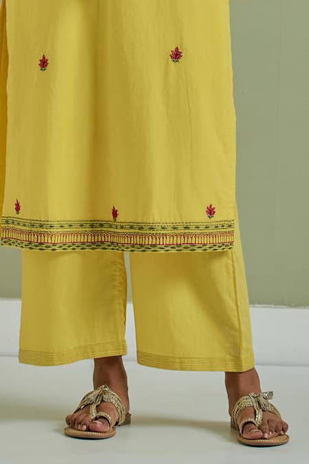 Priya Chaudhary_Yellow Cotton Embroidery Round Neck Kurta And Pant Set _Online_at_Aza_Fashions