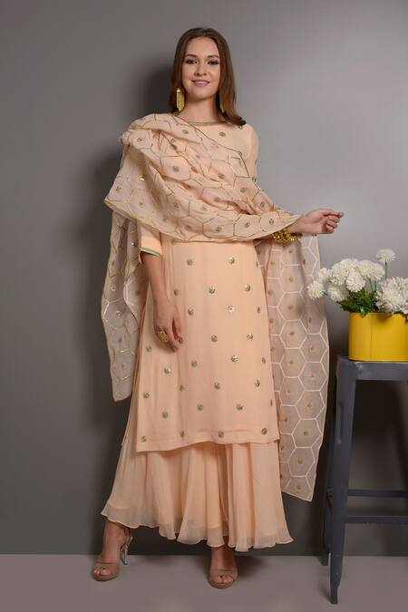 Surabhi Arya_Peach Georgette, Kota Silk Hand Embroidered Kurta Set _Online_at_Aza_Fashions