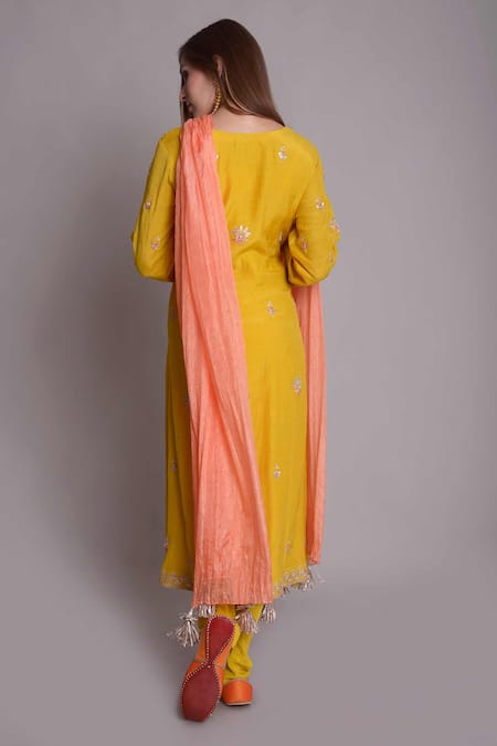 Shop_Surabhi Arya_Yellow Silk Chanderi Hand Embroidered Kurta Set _at_Aza_Fashions