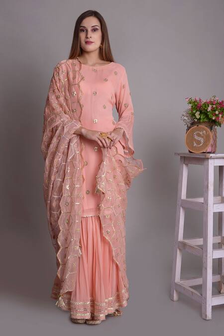 Surabhi Arya_Pink Georgette, Kota Silk Hand Embroidered Kurta Set _Online_at_Aza_Fashions