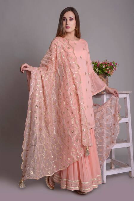 Buy_Surabhi Arya_Pink Georgette, Kota Silk Hand Embroidered Kurta Set _Online_at_Aza_Fashions