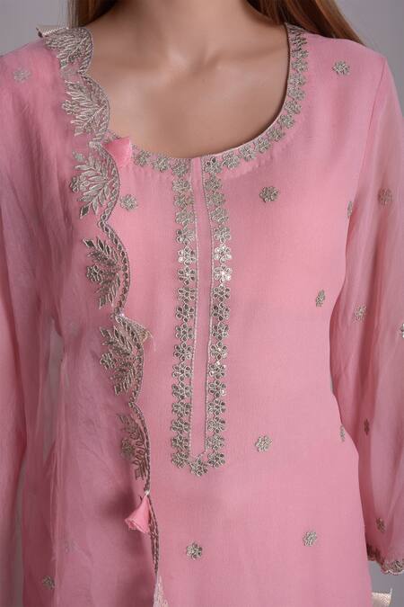 Surabhi Arya_Pink Organza, Georgette Hand Embroidered Kurta Set _at_Aza_Fashions