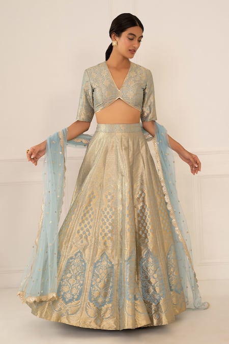 BIG FLOWER BANARASI LEHENGA CHOLI