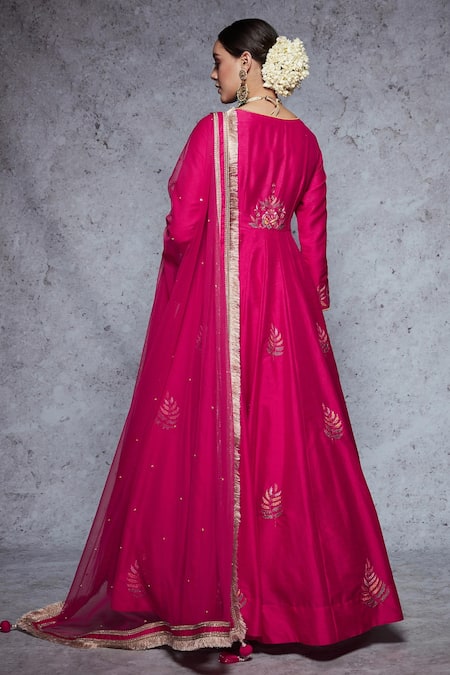 Ajiesh Oberoi Floral Embroidered Anarkali Set 