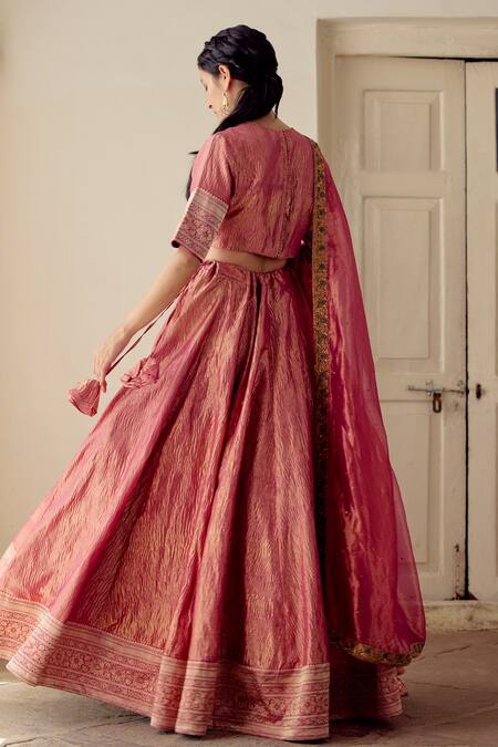 Shop_Mimamsaa_Magenta Tissue Floral Sampadaa Woven Dupatta_at_Aza_Fashions