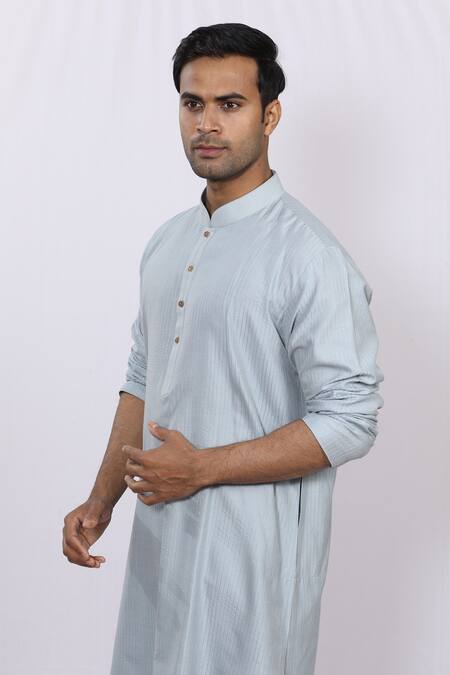 Sankalan - Men_Blue Chanderi Silk Embroidered Kurta_Online_at_Aza_Fashions