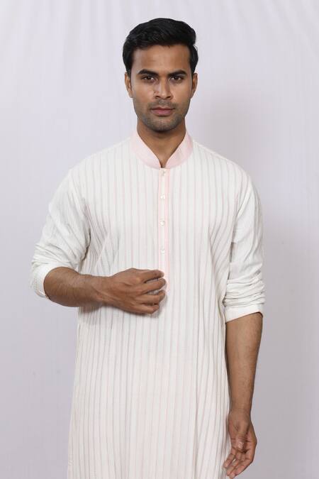 Shop_Sankalan - Men_White Cotton Silk Embroidered Pintuck Kurta _Online_at_Aza_Fashions