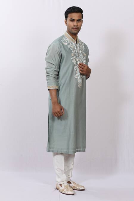 Sankalan - Men_Blue Silk Floral, Aari Chanderi Embroidered Kurta_Online_at_Aza_Fashions