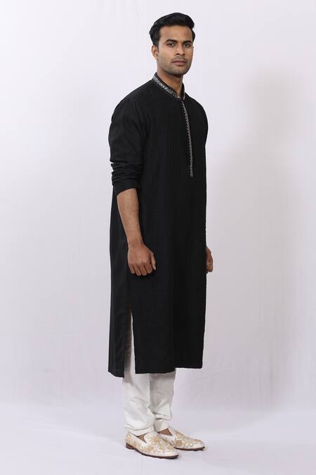 Sankalan - Men_Black Cotton Silk Pintuck Kurta_Online_at_Aza_Fashions