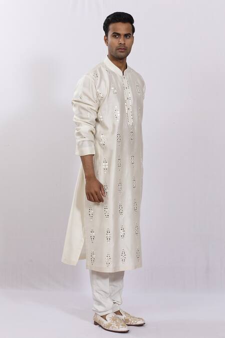 Sankalan - Men_White Chanderi Silk Embroidered Mirror Work Kurta _Online_at_Aza_Fashions