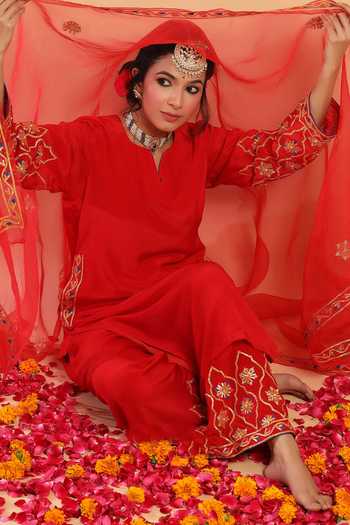 Shop_Ruar India_Red Silk, Organza Notched Embroidered Kurta Set_Online_at_Aza_Fashions