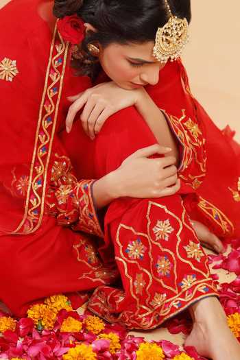 Ruar India_Red Silk, Organza Notched Embroidered Kurta Set_at_Aza_Fashions