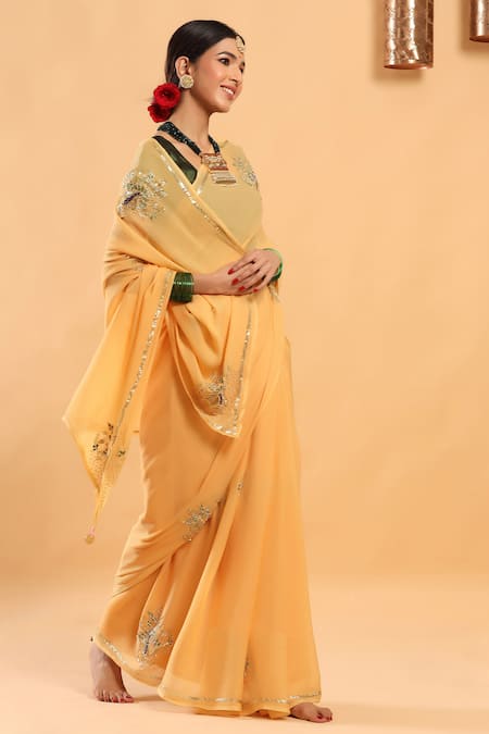 Ruar India Chiffon Placement Embroidered Saree With Blouse 