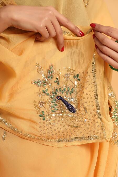 Ruar India_Yellow Chiffon Placement Embroidered Saree With Blouse _at_Aza_Fashions
